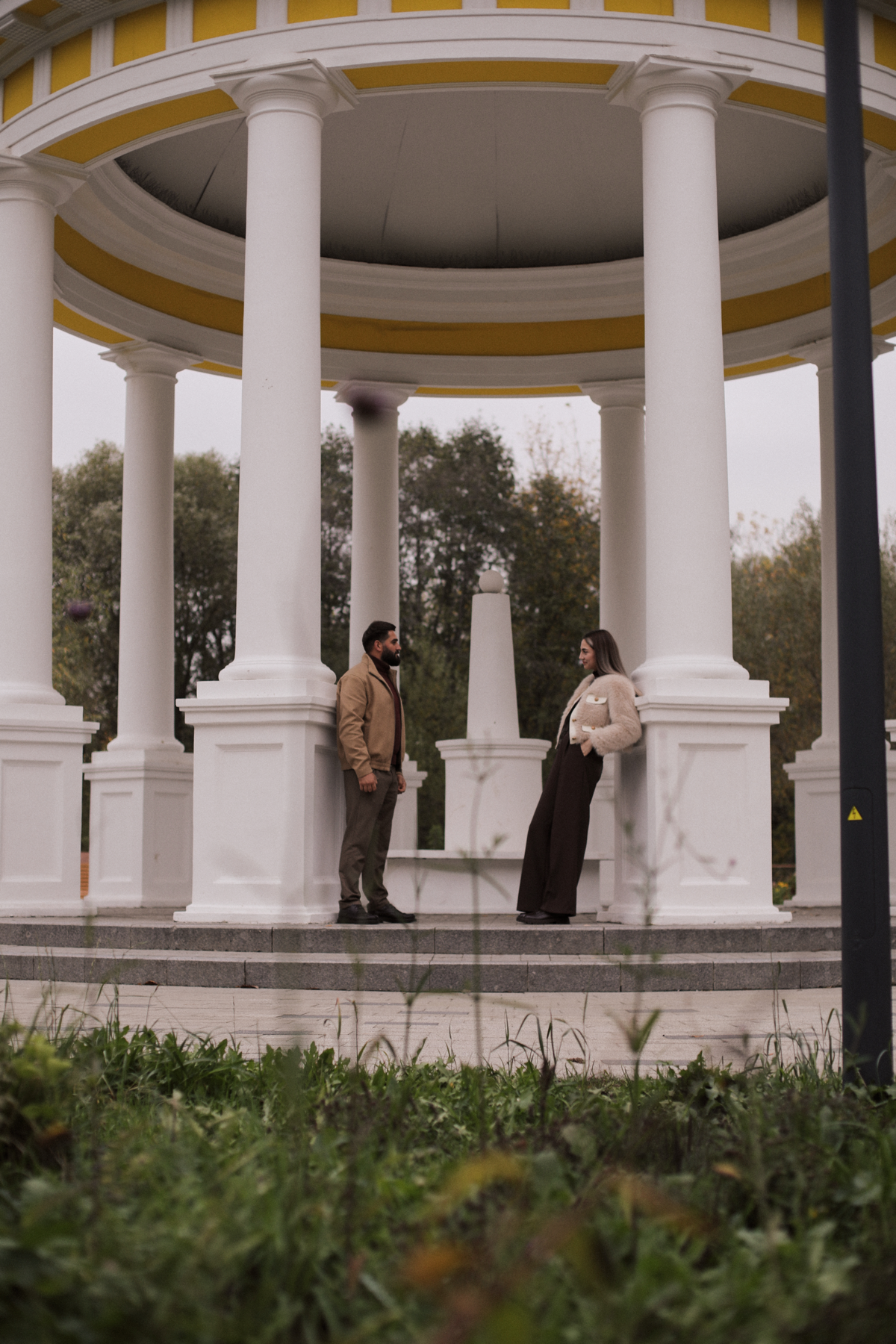 Команда Babaeva Production организовала съемку love story 💌
Наш фотограф трепетно подошел к созданию этой истории, тонко прочувствовав пару | Сетка — социальная сеть от hh.ru