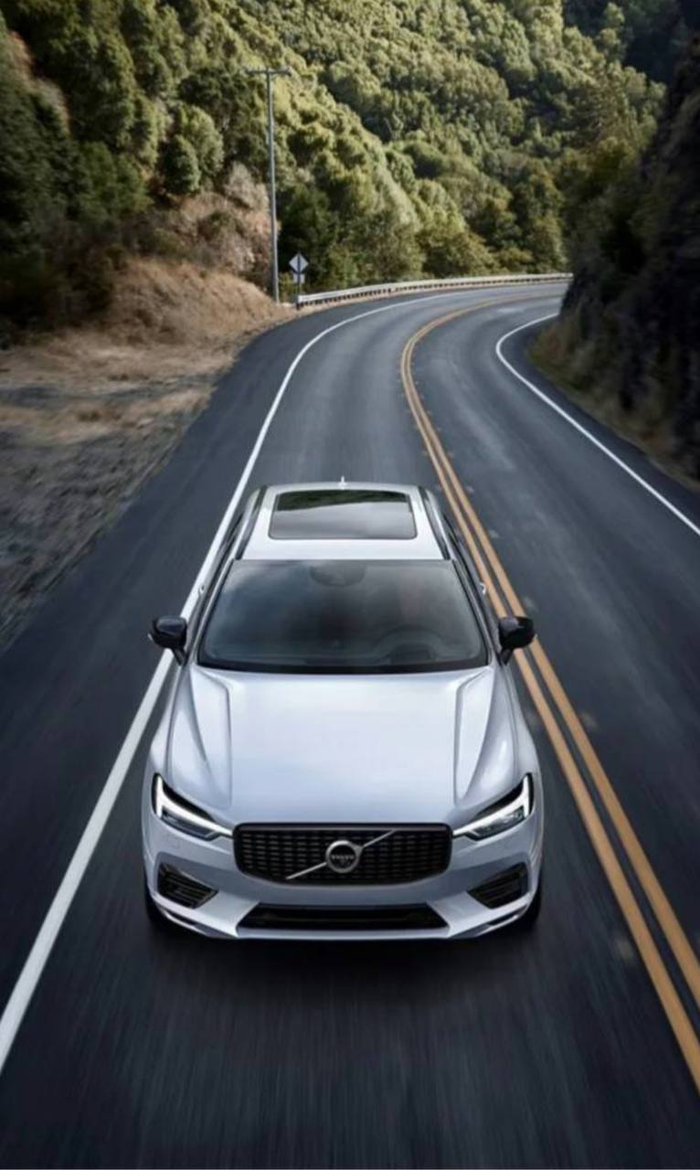 Сегодня по традиции пятницы большая идея Lovemark — Volvo. 
Какие ассоциации у вас вызывает автомобиль Volvo? Сразу приходит в голову слово — безопасность | Сетка — социальная сеть от hh.ru