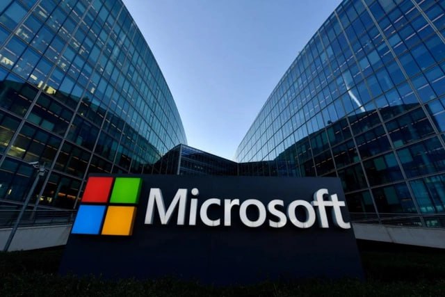 🌐 Доверие к ИИ: взгляд Microsoft на будущее 🤖✨
На конференции Microsoft AI Tour в Лондоне руководитель корпорации Сатья Наделла поделился своими мыслями о будущем искусственного интеллекта и его значе... | Сетка — социальная сеть от hh.ru