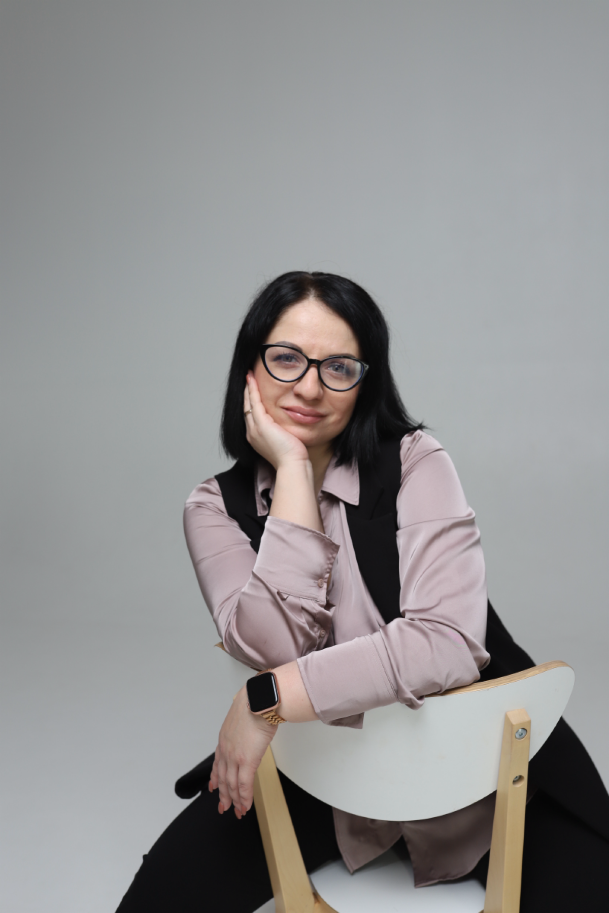 Давайте знакомиться!
Я Головина Мария Александровна, глава юридической компании «Агентство правовой и бухгалтерской помощи».
Еще в детстве я мечтала стать адвокатом по уголовным делам | Сетка — социальная сеть от hh.ru