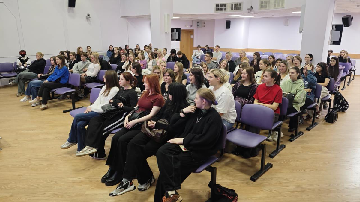 Просто хочется оставить для памяти сегодняшнее мероприятие 💪
Сегодня в рамках мероприятия от проектного офиса Департамента образования Москвы встретились со студентами колледжа ГБПОУ "1-й МОК" — говор... | Сетка — социальная сеть от hh.ru