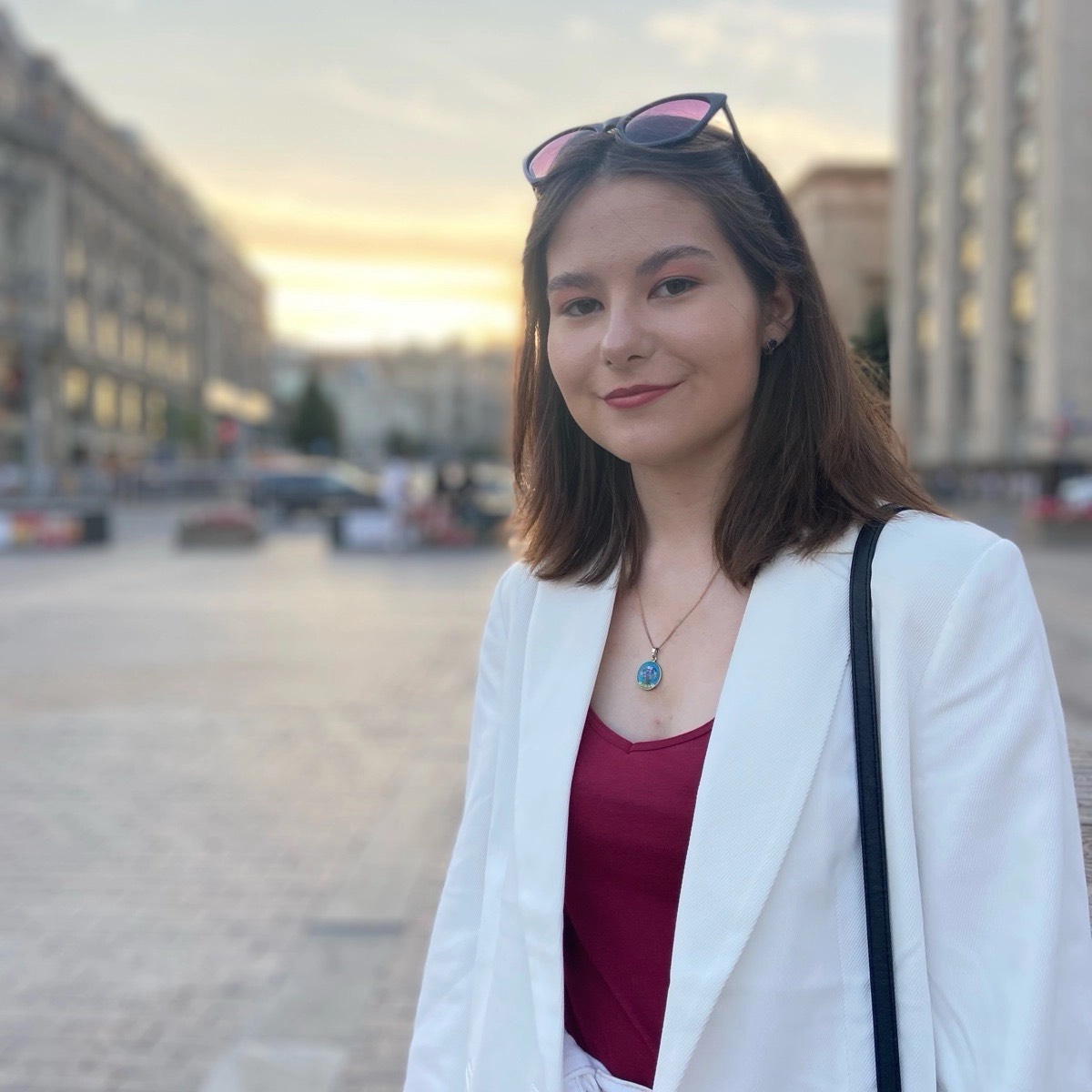 Alena Bespalova | Сетка — социальная сеть от hh.ru