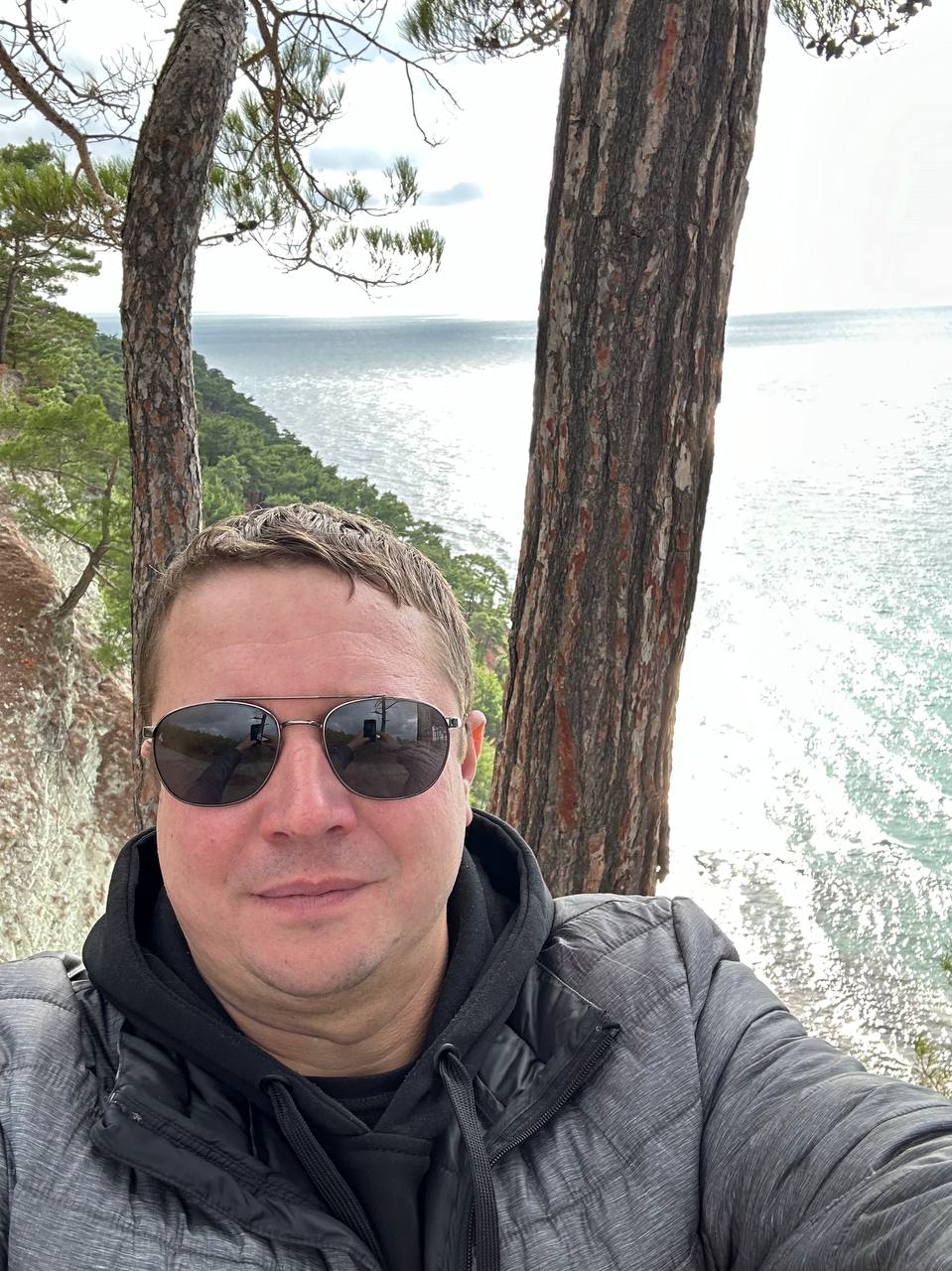 Меня много раз просили рассказать, как и почему я выбрал Геленджик, какие возможности для меня и семьи открыл этот переезд, как я живу в этом городе и чем занимаюсь | Сетка — социальная сеть от hh.ru