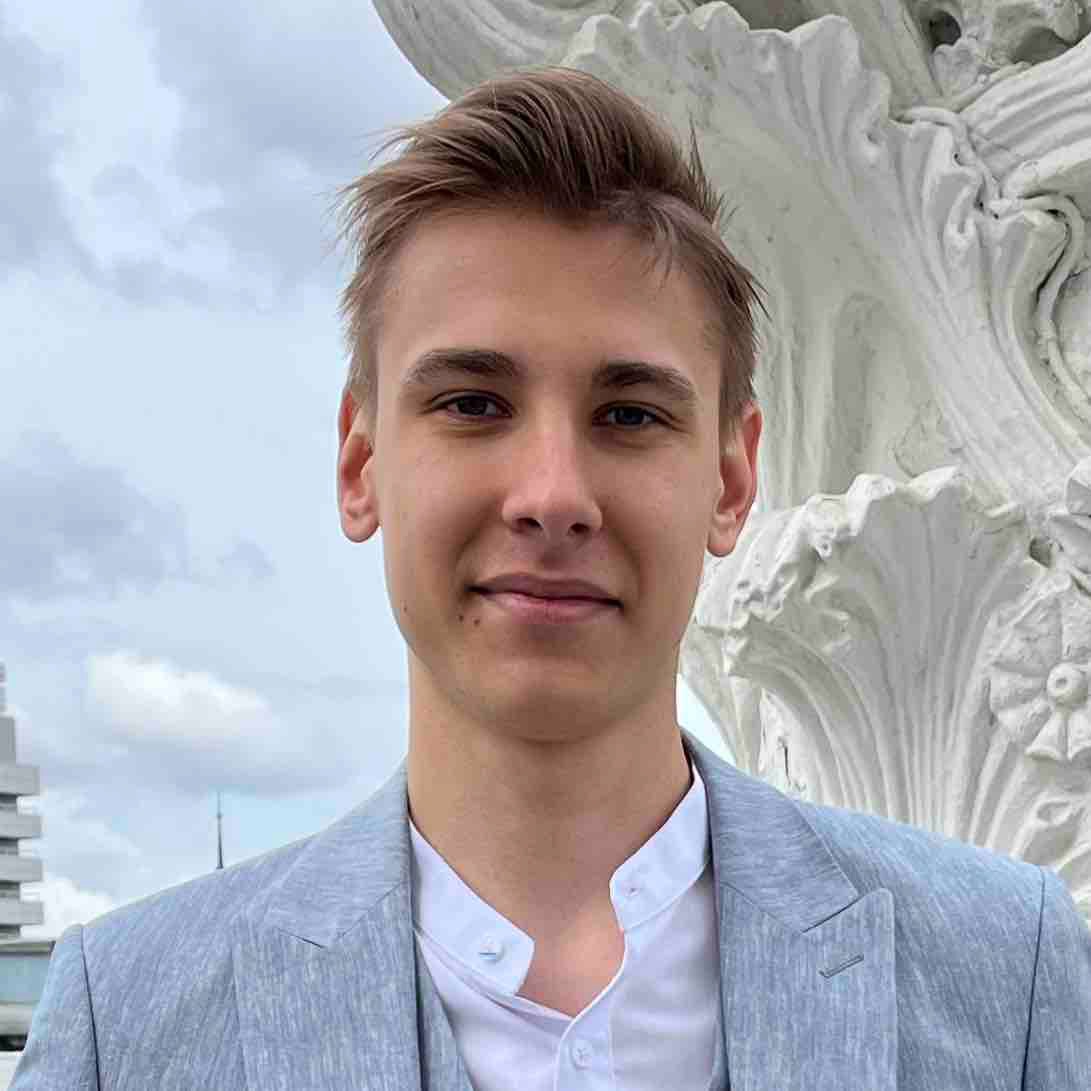 Артем Козловский | Сетка — социальная сеть от hh.ru