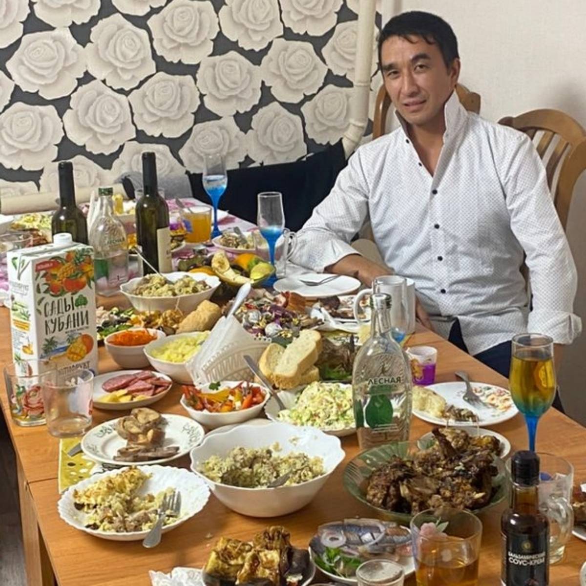 Аян Султанов