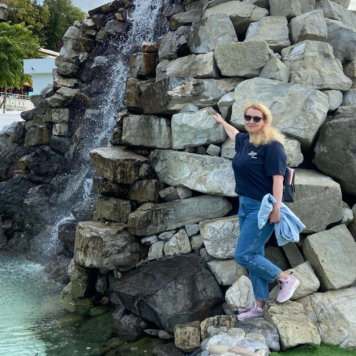 Анна Савина