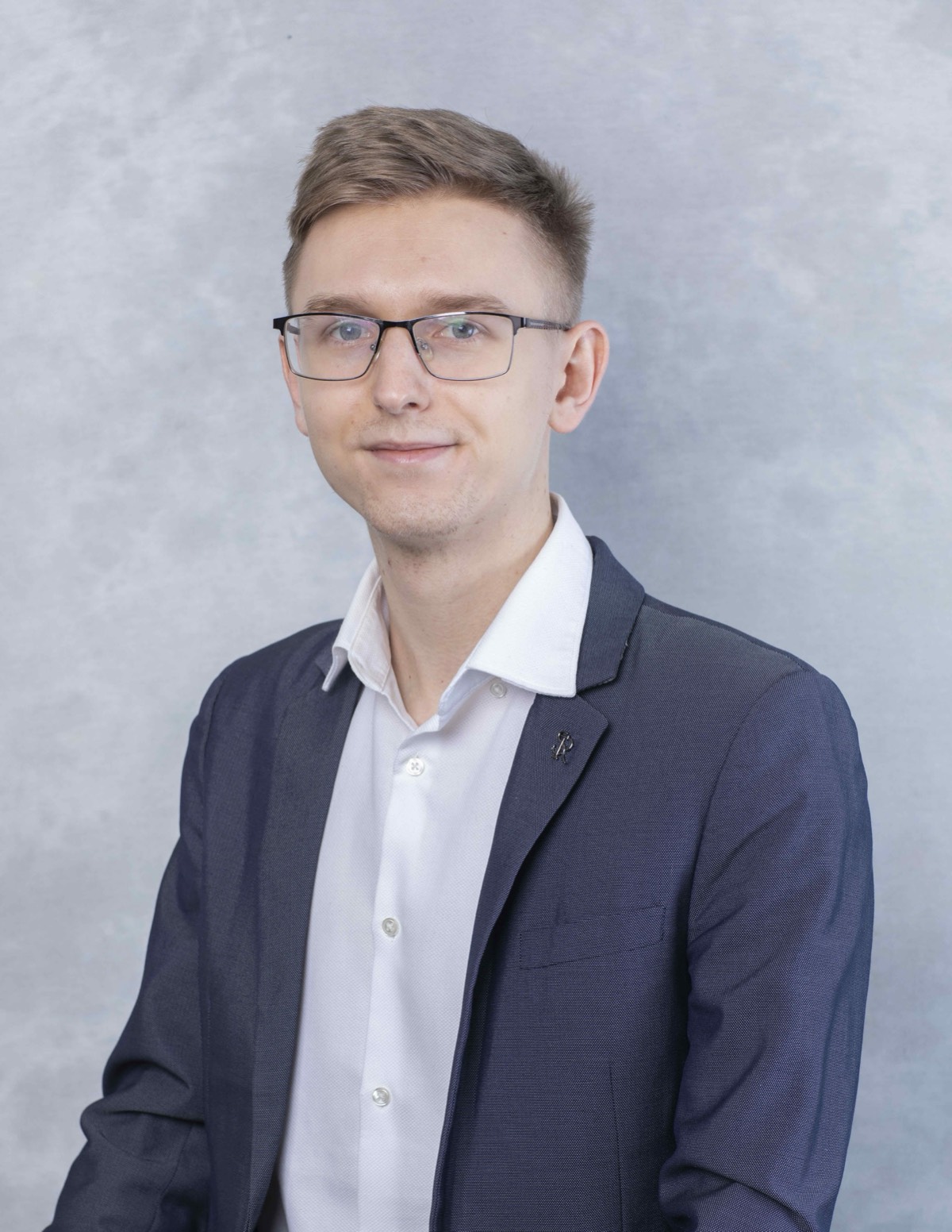 Михаил Попов