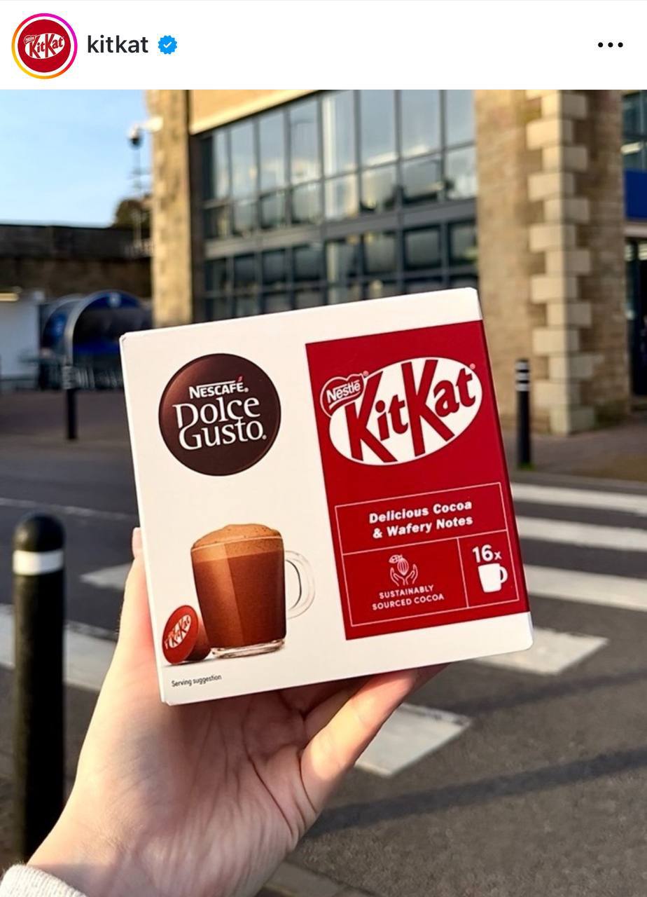 Ого, KitKat выпустил горячий шоколад в капсулах. Такие можно легко использовать в домашних кофемашинах.
Это мне нужно!
🍕 зумеры любят пиццу | Сетка — социальная сеть от hh.ru