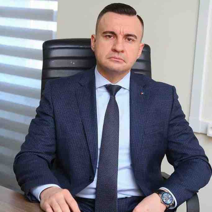 Александр Логунов