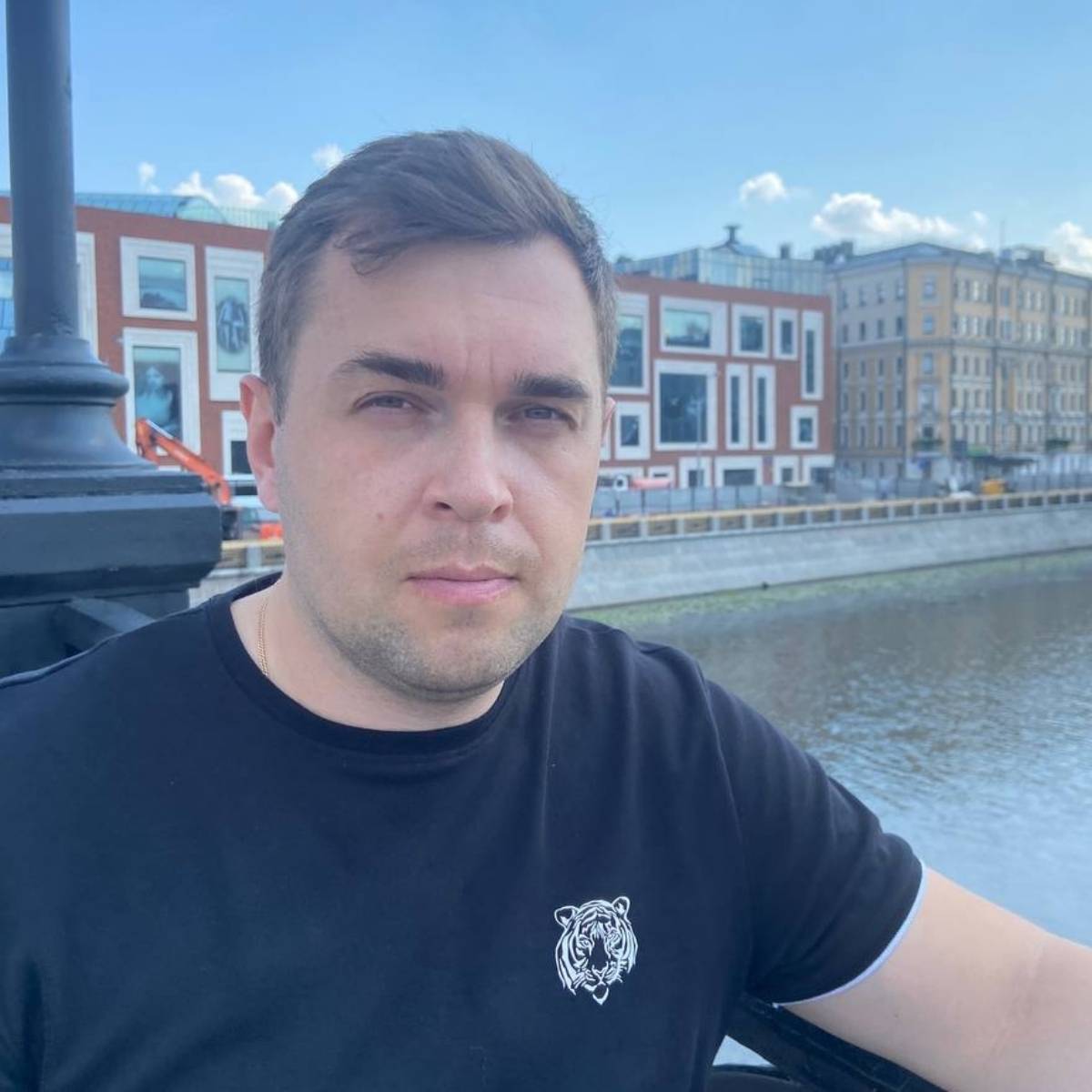 Дмитрий Шерстнев