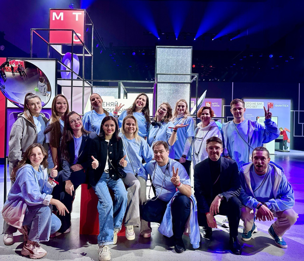 МТС True Tech Champ. Не просто ит-олимпиада, а настоящий чемпионат с духом лучших ит-мероприятий. 2 трека: решение алгоритмов и программирование роботов. Лучшие умы со всей России и не только | Сетка — социальная сеть от hh.ru