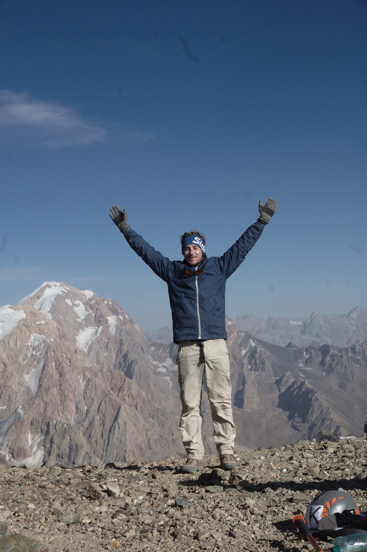 Артем Овчаренко