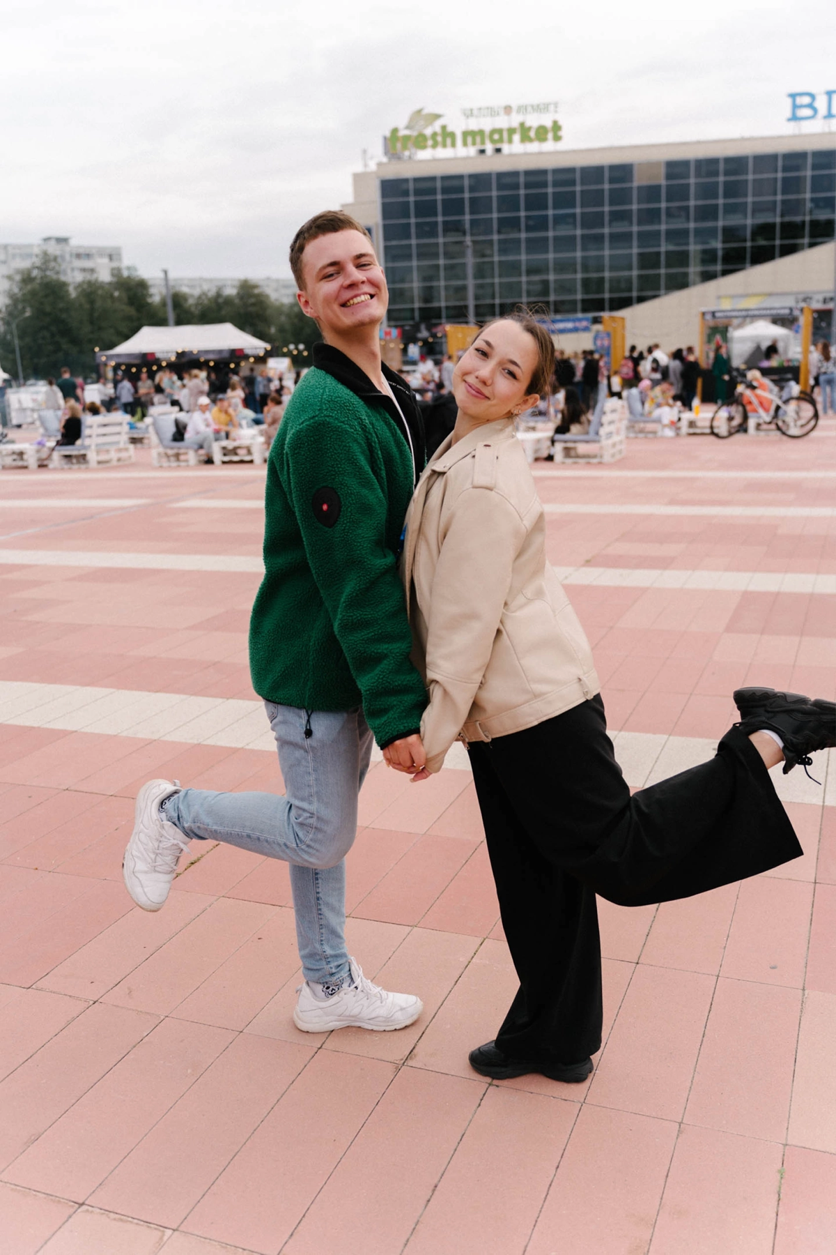 Я + ПАРКИ ЧЕЛНОВ = 💚
Я – парк-менеджер молодой команды Парки Челнов в городе Набережные Челны.
Наша основная миссия: слышать пожелания жителей города и создавать для них события в Парках | Сетка — социальная сеть от hh.ru