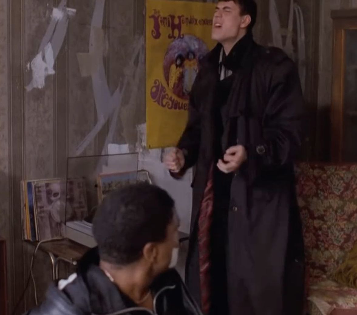 У Владика, например, набор Лего 2003 года, из которого можно сделать роботов, а он соорудил кладбище (ну что видел ребёнок, то и делал, что сказать) | Сетка — социальная сеть от hh.ru