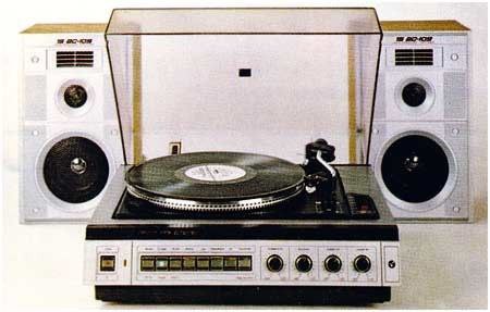 У Владика, например, набор Лего 2003 года, из которого можно сделать роботов, а он соорудил кладбище (ну что видел ребёнок, то и делал, что сказать) | Сетка — социальная сеть от hh.ru