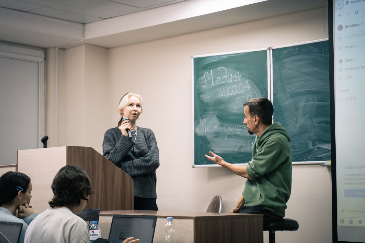 Первые шаги в дизайне: делимся опытом с юными журналистами
Делиться знаниями со школьниками и студентами — наша давняя традиция, и мы всегда рады быть частью такого опыта | Сетка — социальная сеть от hh.ru