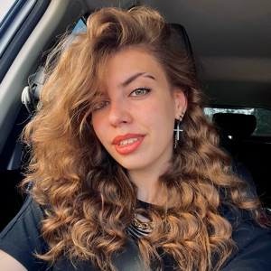 Арина Рамирес