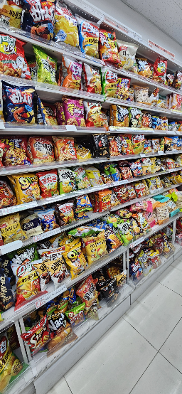 Никогда не вела инстик, так что фоточки будут в сетке
Это Корея. Небольшой город, в часе от Сеула. Тут тепло, 18 градусов | Сетка — социальная сеть от hh.ru