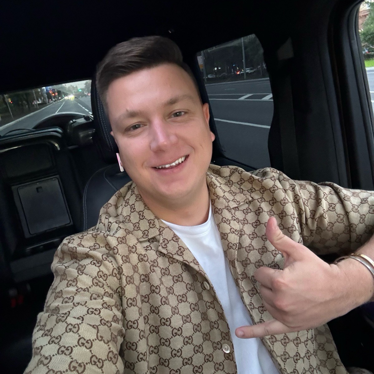 Артем Миронов