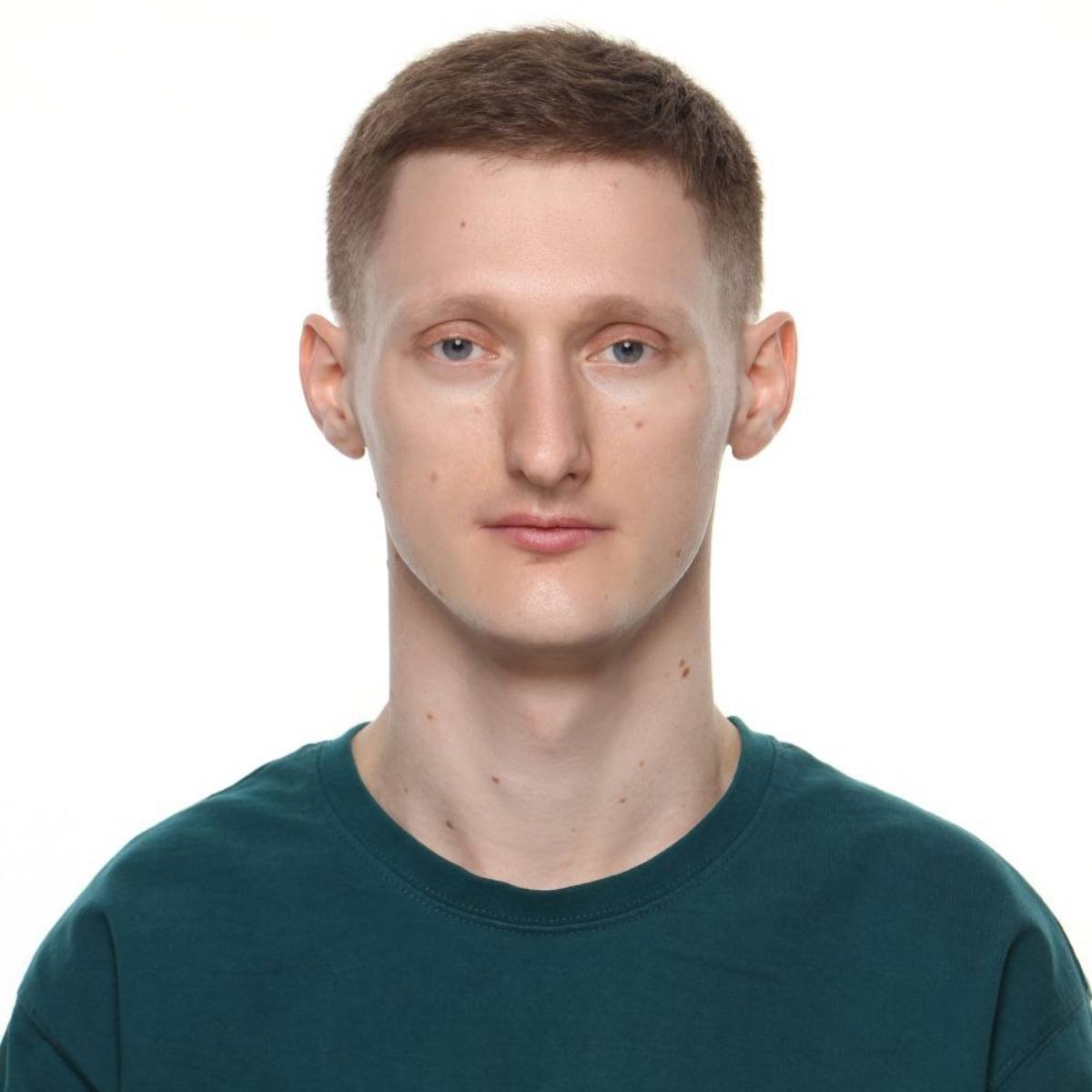 Максим Бондарь