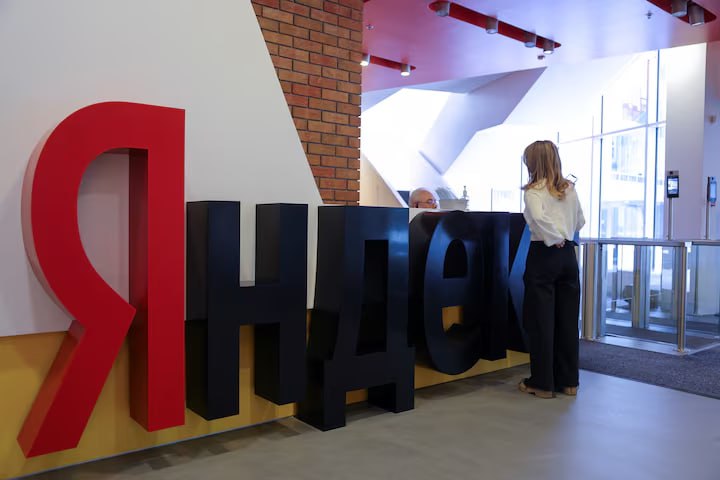 «Яндекс» планирует инвестиции в развитие ИИ-экосистемы Индонезии
«Яндекс» объявил о намерении инвестировать в развитие искусственного интеллекта в Индонезии, о чём сообщила министр связи и информацион... | Сетка — социальная сеть от hh.ru