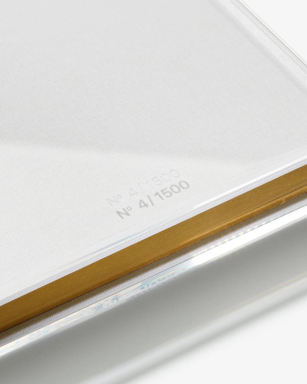 💆‍♂️ Красивая лимитированная coffee table book со 100 лучшими альбомами Apple Music.
Что-то, что должно быть в коллекции, если вы фанат эппл и собираете книги такого рода | Сетка — социальная сеть от hh.ru