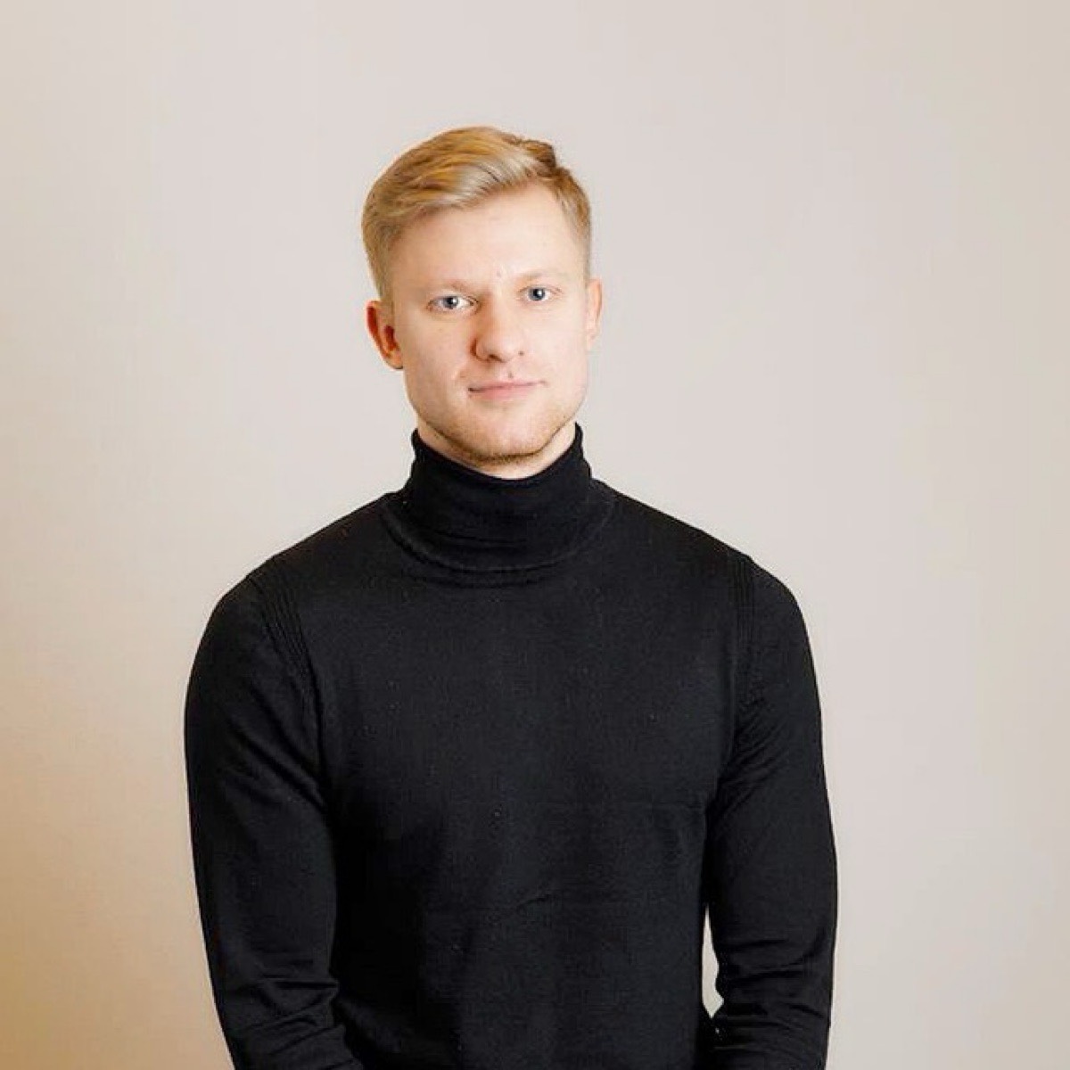 Евгений Жуков