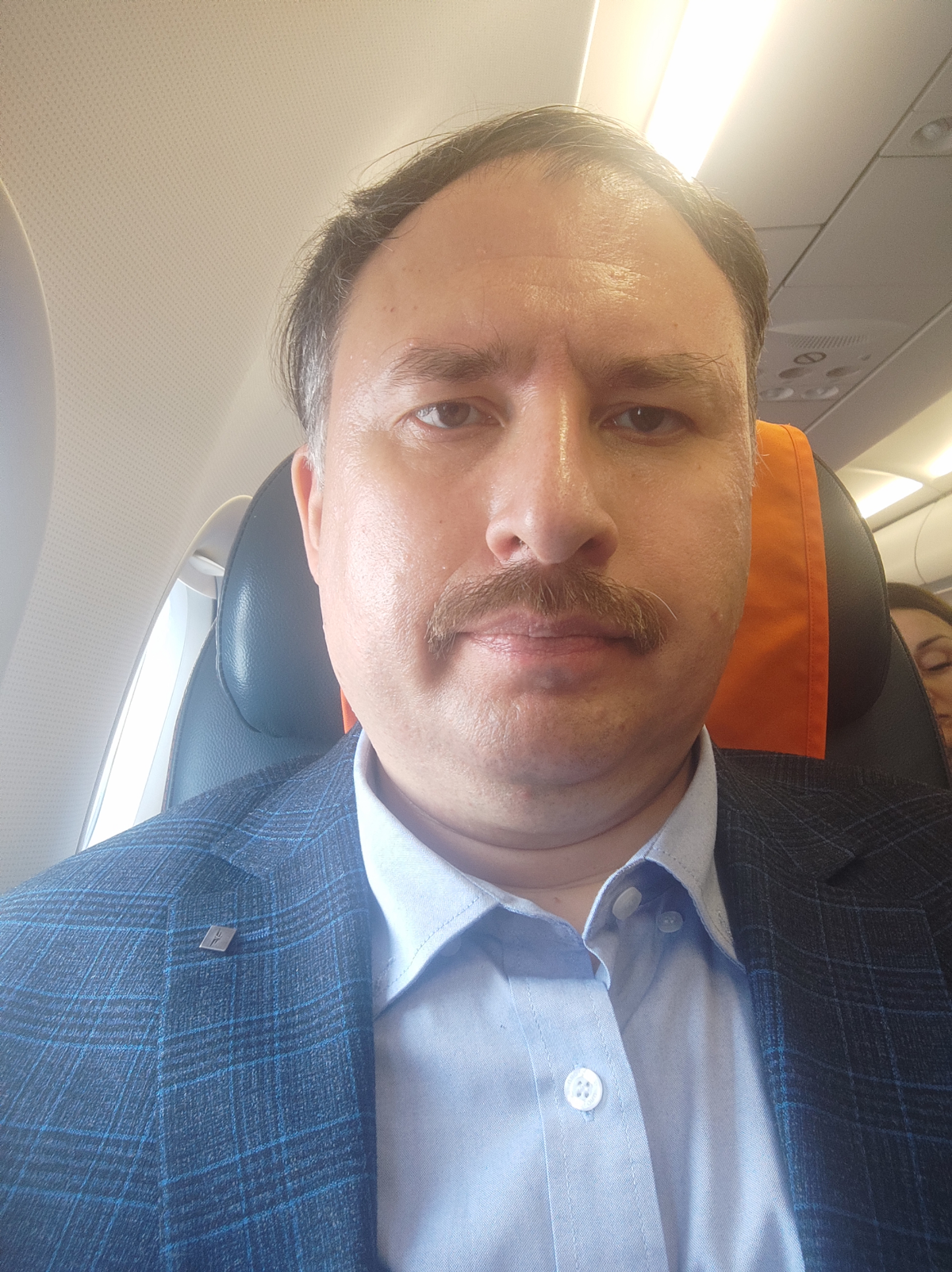 Доброго дня всем. Снова летим на региональную конференцию 1С. Теперь в город Минск. Конференция завтра, весь день буду на вернисаже, ну а после обеда выступление | Сетка — социальная сеть от hh.ru