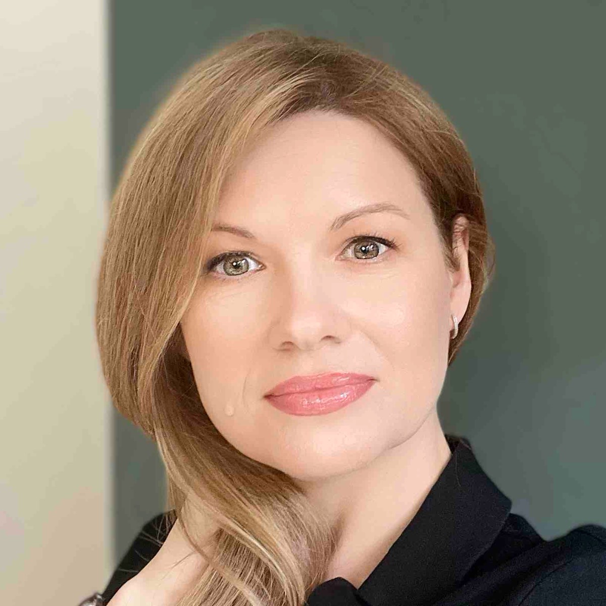 Наталья Сурикова