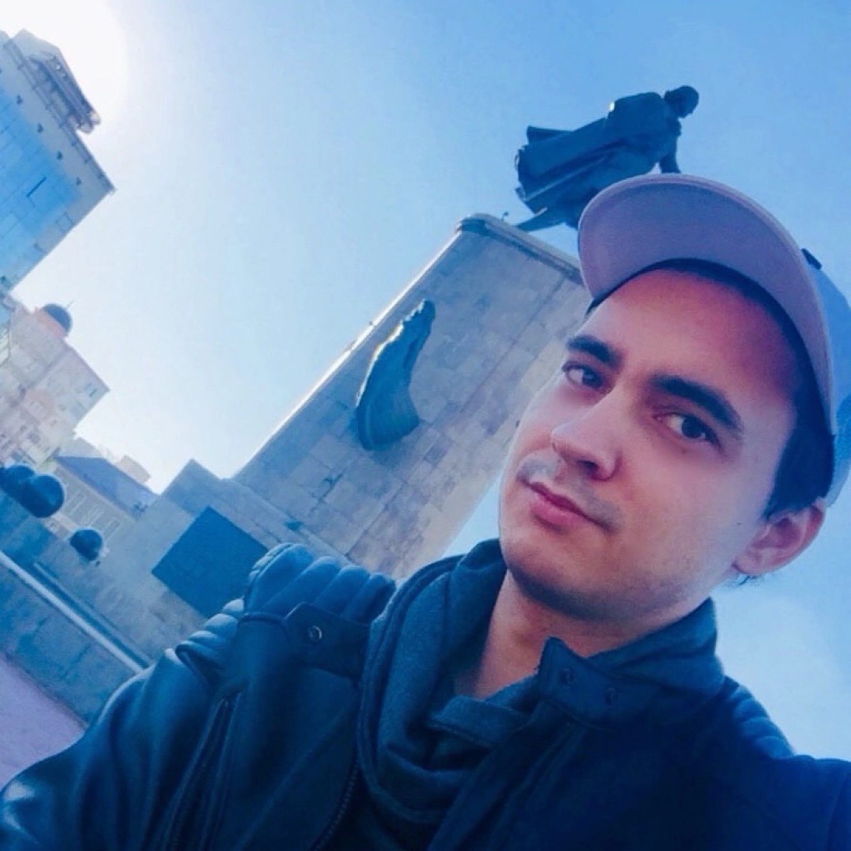 Антон Валентинович | Сетка — социальная сеть от hh.ru