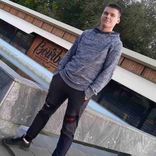Сергей Николаев