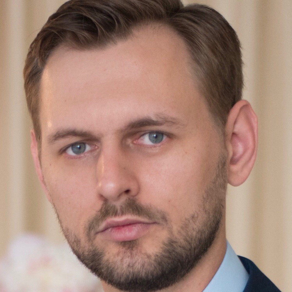 Роман Бравов