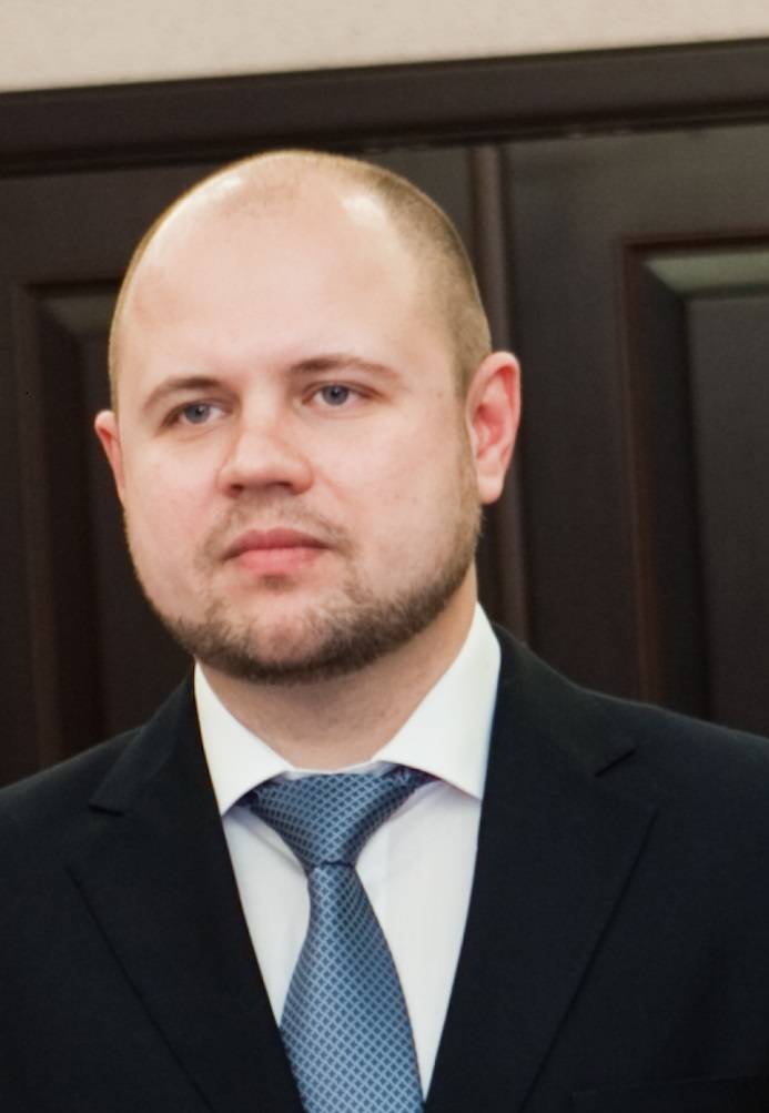 Владимир Аксенов