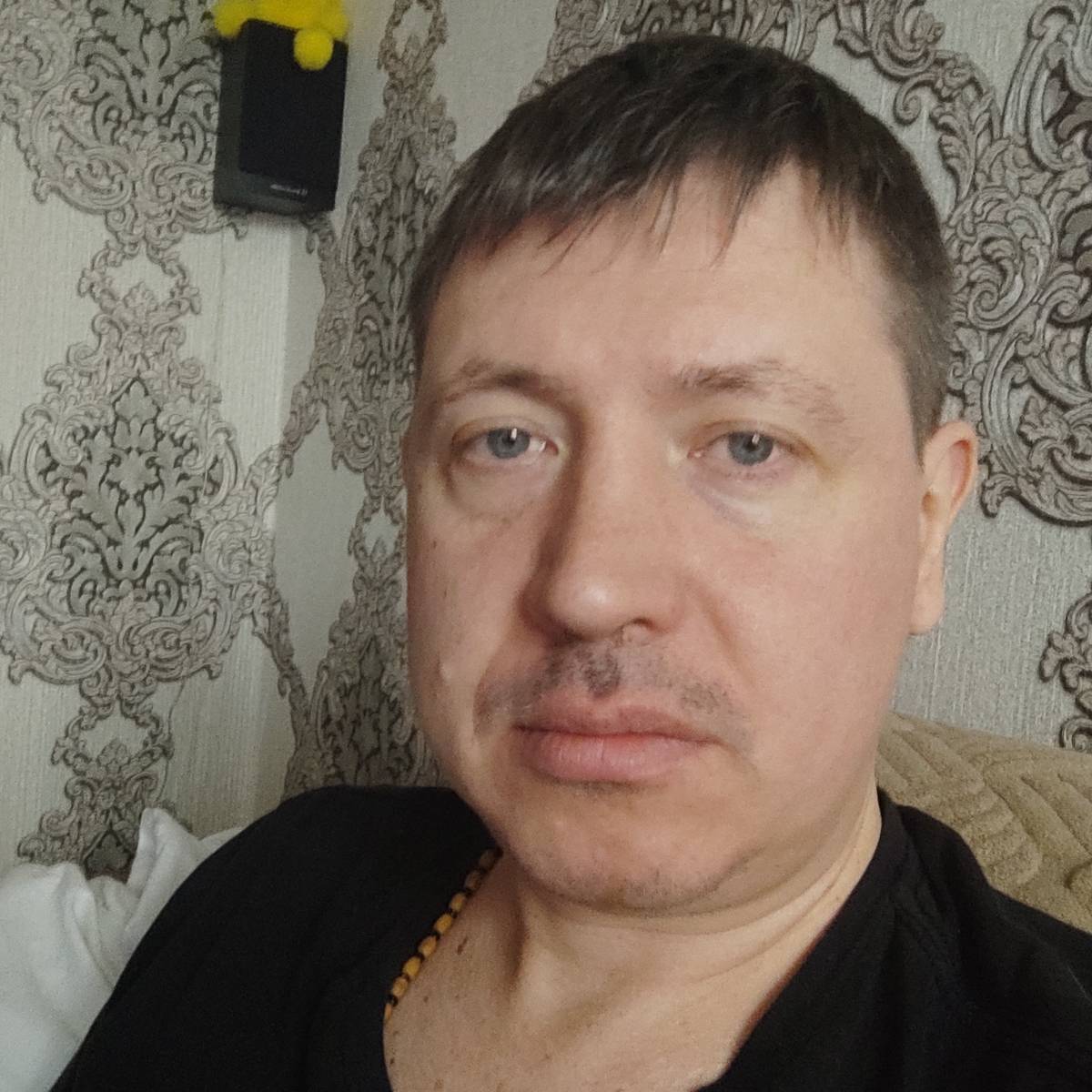 Максим Суворов