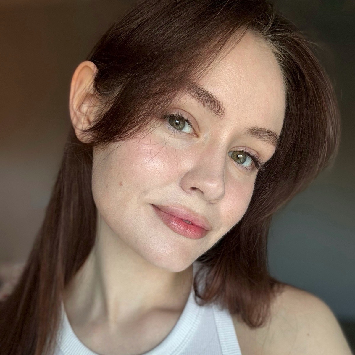 Лена Мирваезова