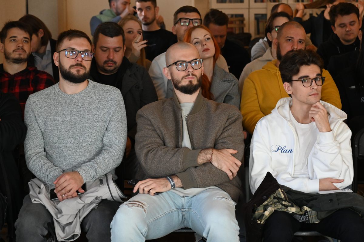 На прошлой неделе прошел хакатон TON в Белграде, наверное я только сейчас смог отойти и немного выдохнуть)
Три дня я фоткал в KC GRAD — это было что-то с чем-то!
Суперталантливые участники, топовая ор... | Сетка — социальная сеть от hh.ru