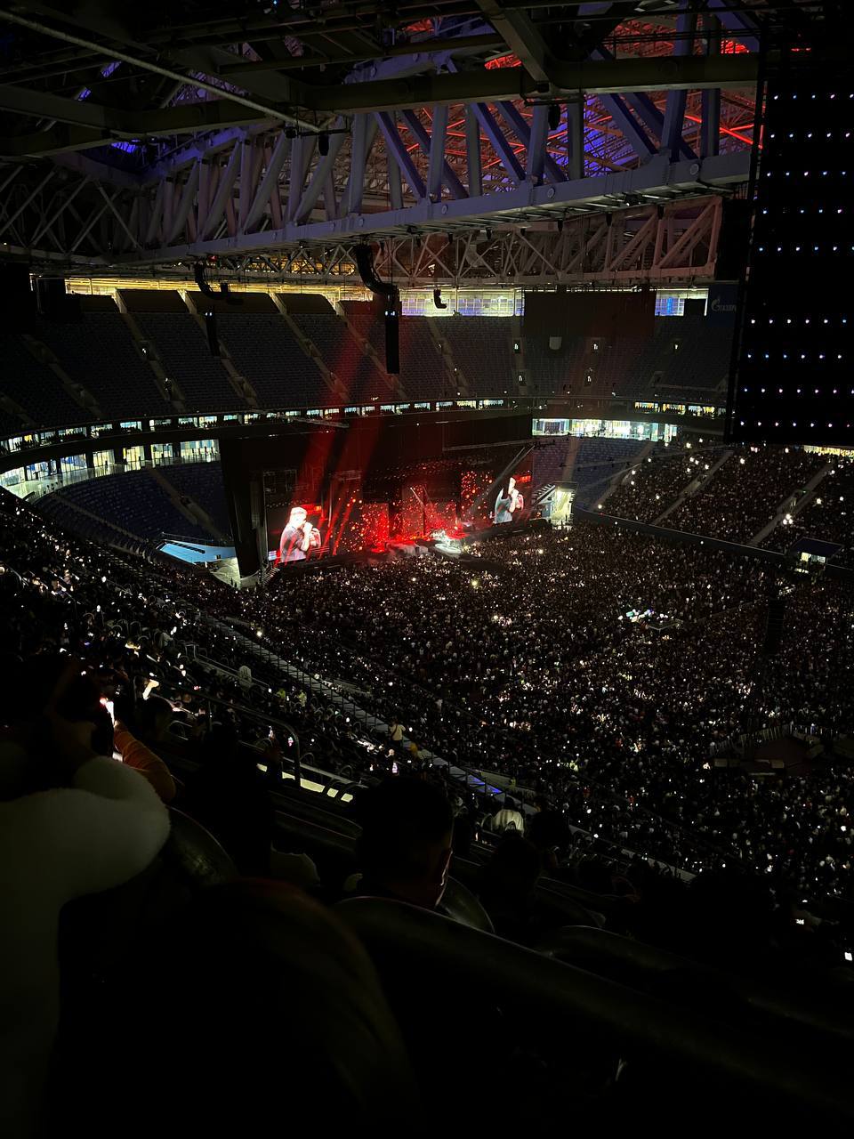 Скорость достижения результата.
В выходные ходили на концерт БАСТЫ и площадка вместила 65 000 человек - просто ой как дохуя получается……
И в конце он пел песню «моя игра», думаю хоть раз вы ее слышали | Сетка — социальная сеть от hh.ru