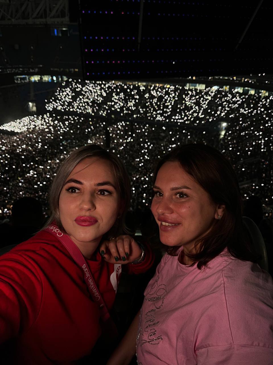 Скорость достижения результата.
В выходные ходили на концерт БАСТЫ и площадка вместила 65 000 человек - просто ой как дохуя получается……
И в конце он пел песню «моя игра», думаю хоть раз вы ее слышали | Сетка — социальная сеть от hh.ru