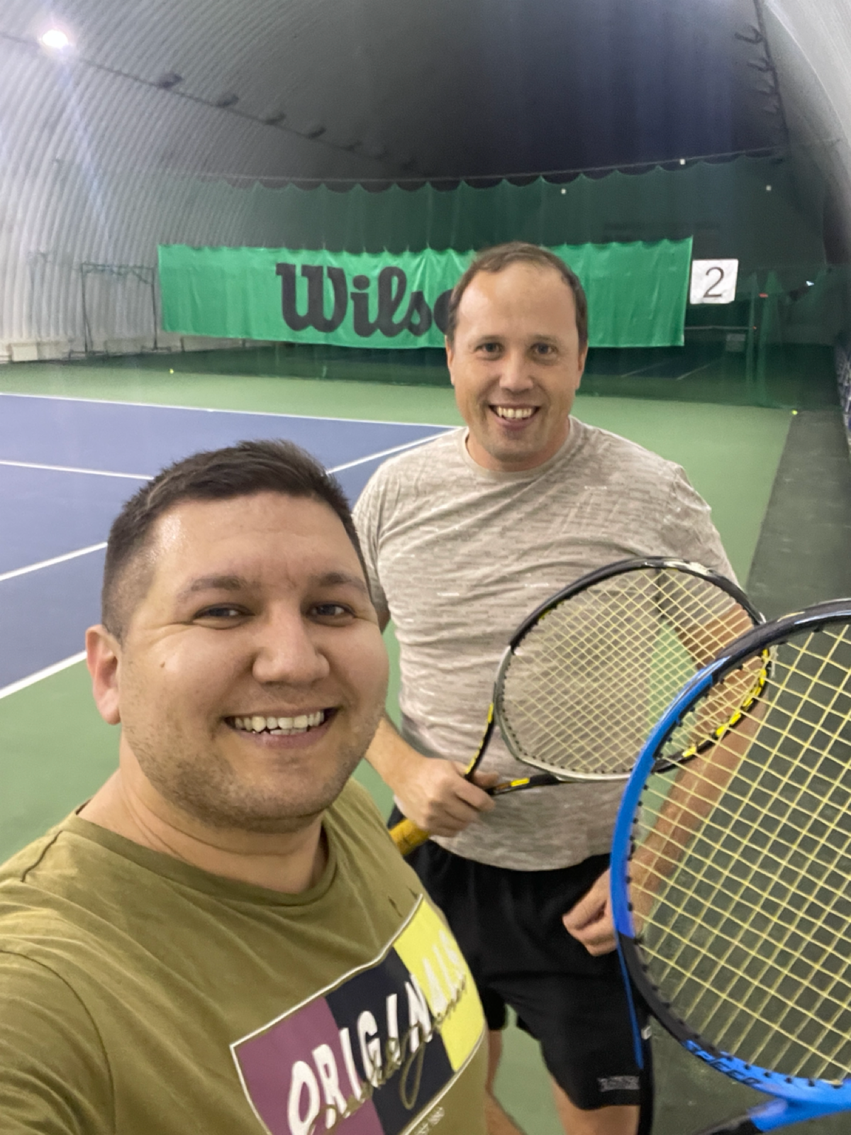 🎉 Большой теннис: искусство, страсть и адреналин!
Вы когда-нибудь задумывались, почему многие знаменитости выбирают именно этот вид спорта для поддержания формы? Всё потому, что большой теннис — это н... | Сетка — социальная сеть от hh.ru