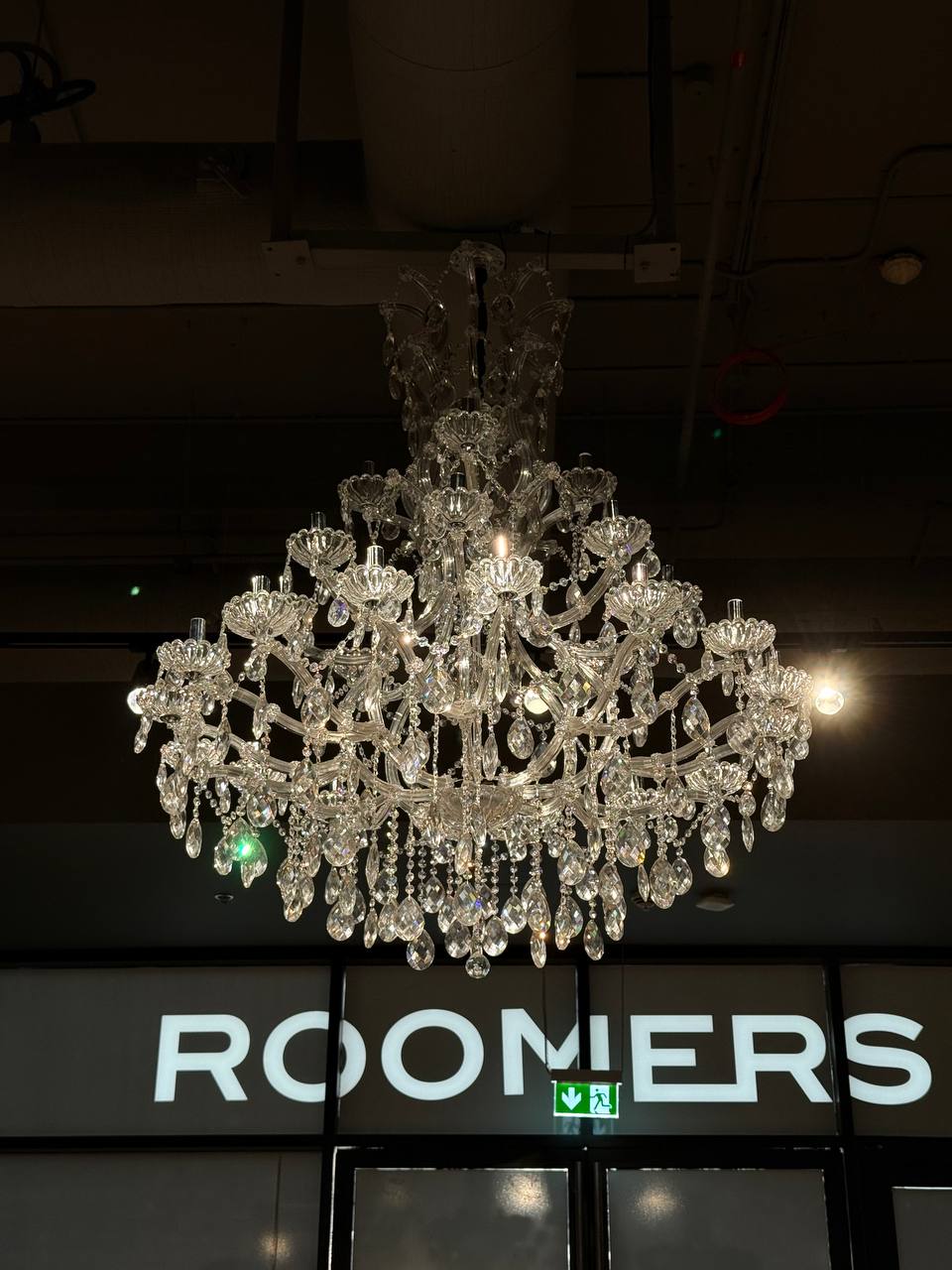 Roomers в Дубае наполняется товарами✨
roomers.ru | Сетка — социальная сеть от hh.ru