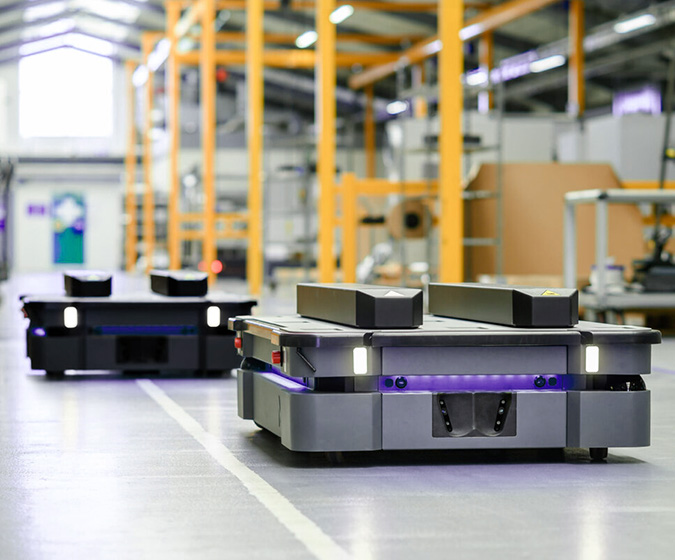 Роботизация склада: заменят ли роботы людей на складе?  
Роботы больше не что-то из научной фантастики, а реальность и необходимость нашего времени | Сетка — социальная сеть от hh.ru