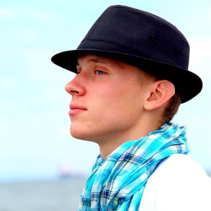 Владислав Калашников | Сетка — социальная сеть от hh.ru