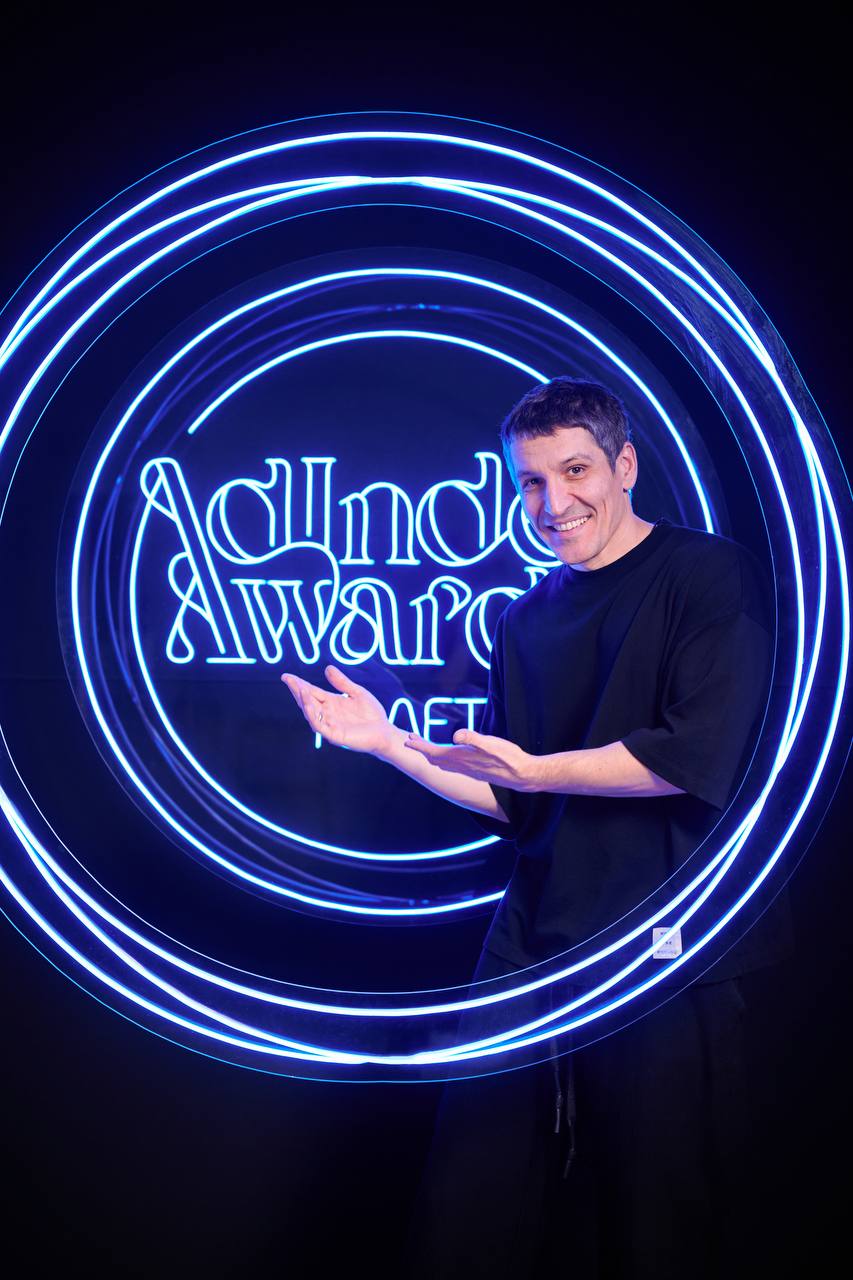 28 ноября в VK Gipsy пройдет юбилейный AdIndex Awards. Судя по ленте, здесь будет весь свет digital.
Увидимся на мероприятии ❤️ | Сетка — социальная сеть от hh.ru