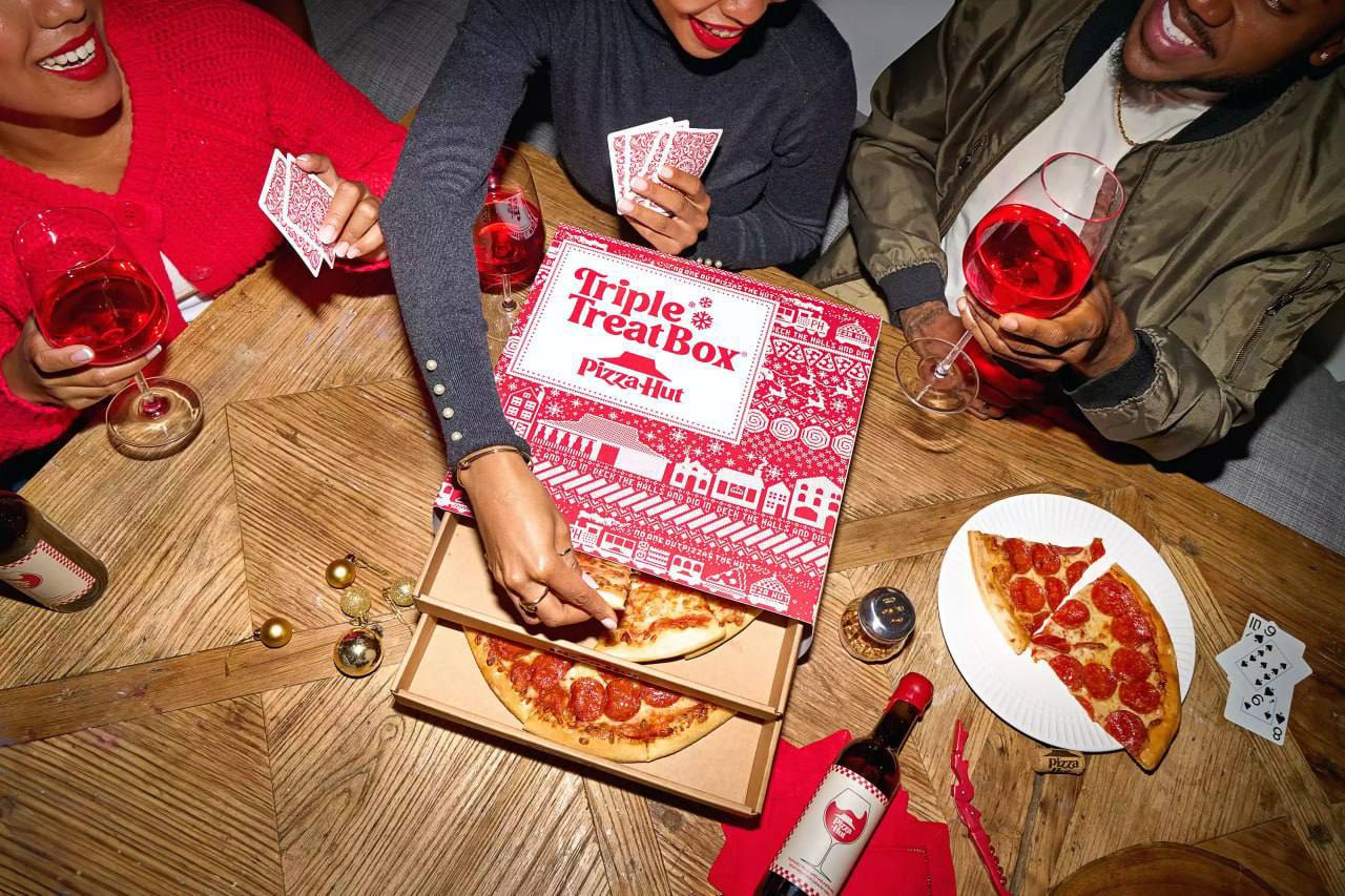Pizza Hut выпустили вино со вкусом пиццы, Карл! Это лимитка Tomato Wine, внутри «ароматная смесь свежих трав и специй с нотками созревших на солнце томатов и обожженного дуба» | Сетка — социальная сеть от hh.ru