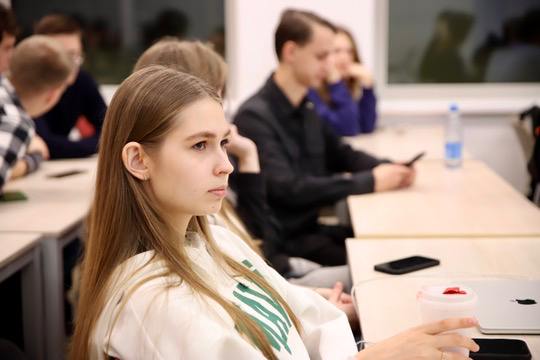 Открытый микрофон Клуба предпринимателей ФКН: Как это было?
19 ноября состоялся первый Открытый микрофон Клуба предпринимателей ФКН | Сетка — социальная сеть от hh.ru