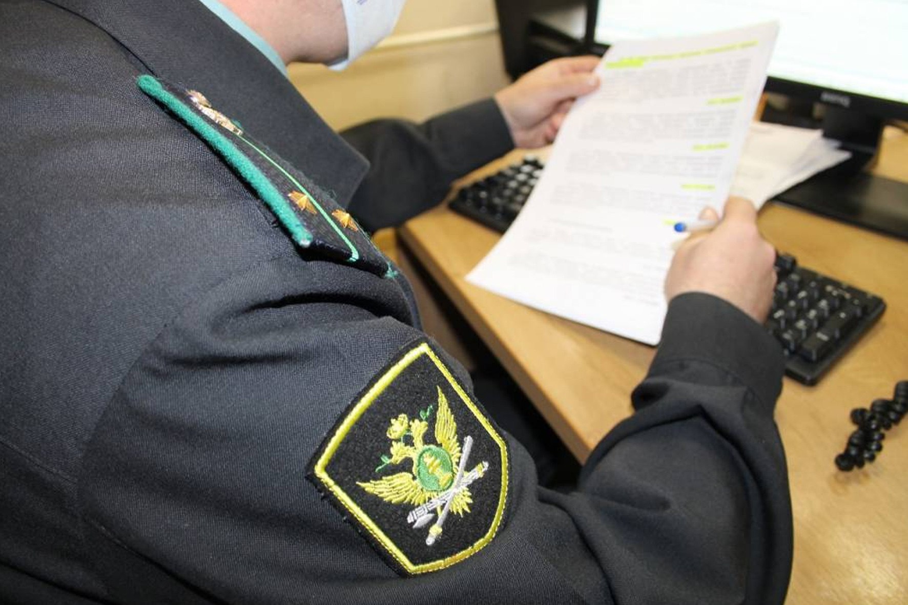 В ФСПП России работает робот Полина.Речь про голосовой помощник. Он обрабатывает более 56% обращений, поступающих в центр телефонного обслуживания Федеральной службы судебных приставов | Сетка — социальная сеть от hh.ru
