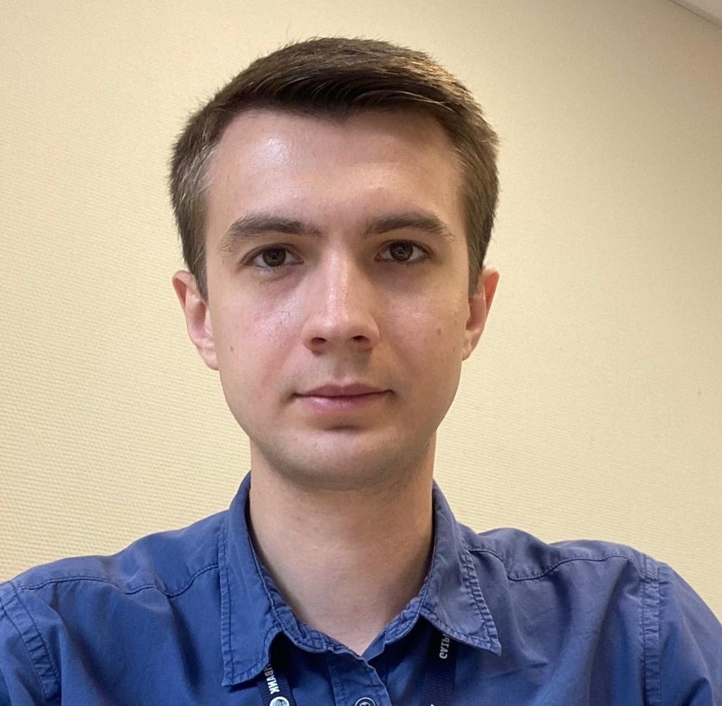 Александр Мос