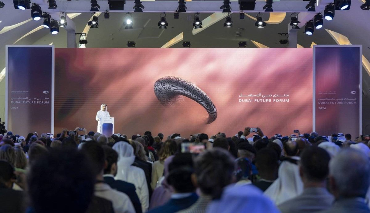 С полей Future Dubai Forum’24 | Сетка — социальная сеть от hh.ru