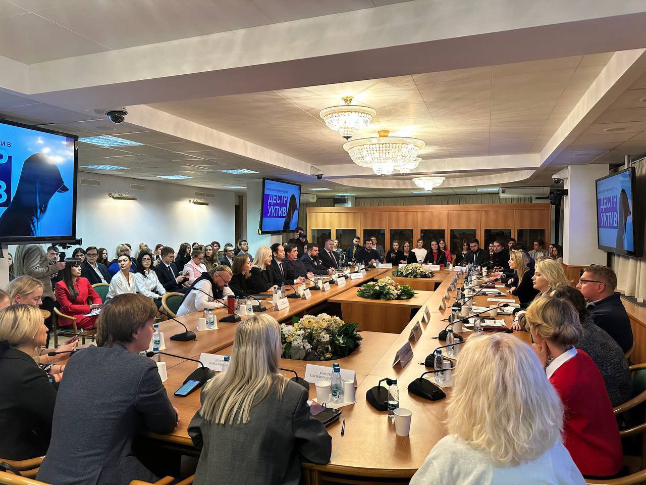 ⚡️На связи АРМ | Сетка — социальная сеть от hh.ru