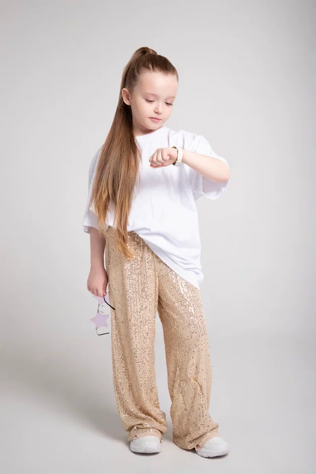 ⭐️ в каждом из нас есть искра!
Модельная школа SIGMA KIDS Екатеринбург
Ph: Снежана Чернега
St: Анастасия Белова
Org: Галина Суворова | Сетка — социальная сеть от hh.ru